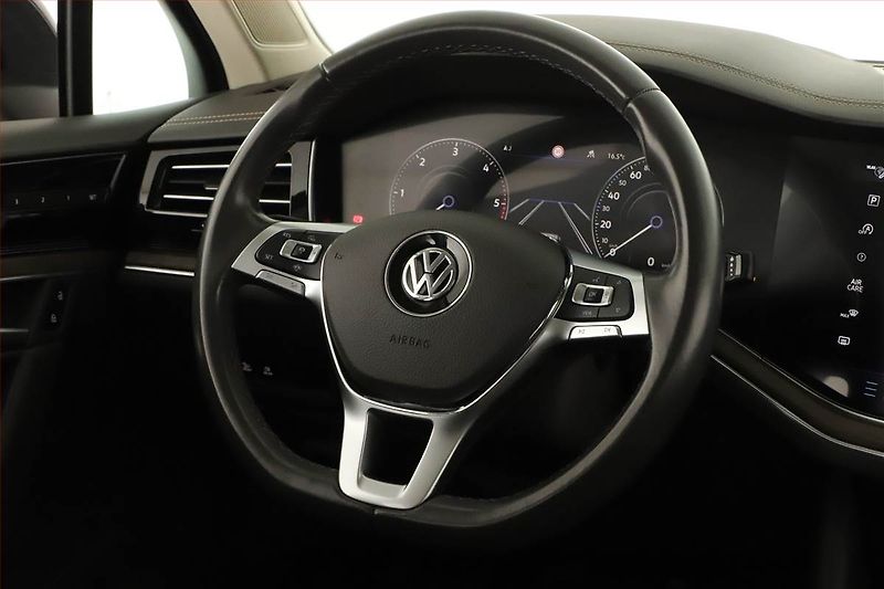 Volkswagen Touareg (2019) 3.0 TDI - fotka 8 z 19