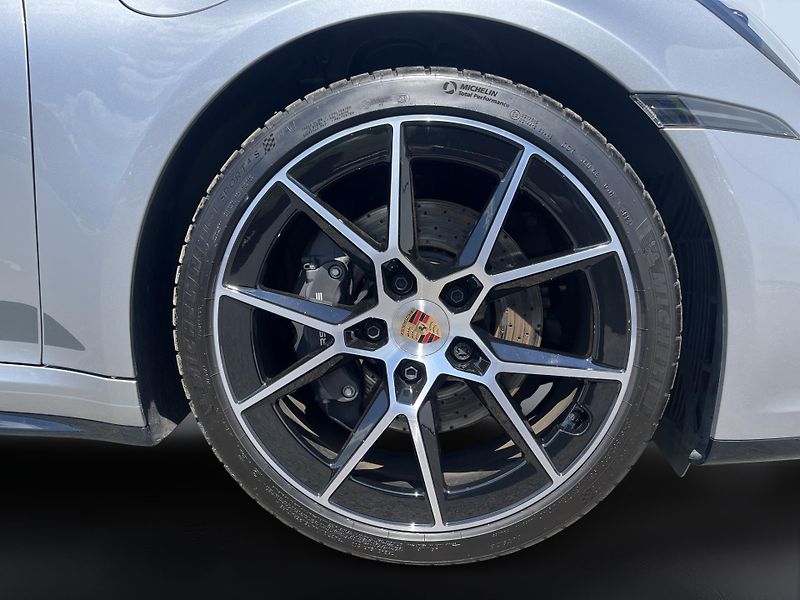 Porsche 911 Carrera T - fotka 12 z 26
