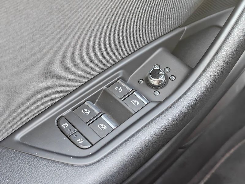 Audi A4 Quattro ST7 2,0TDI - fotka 22 z 26