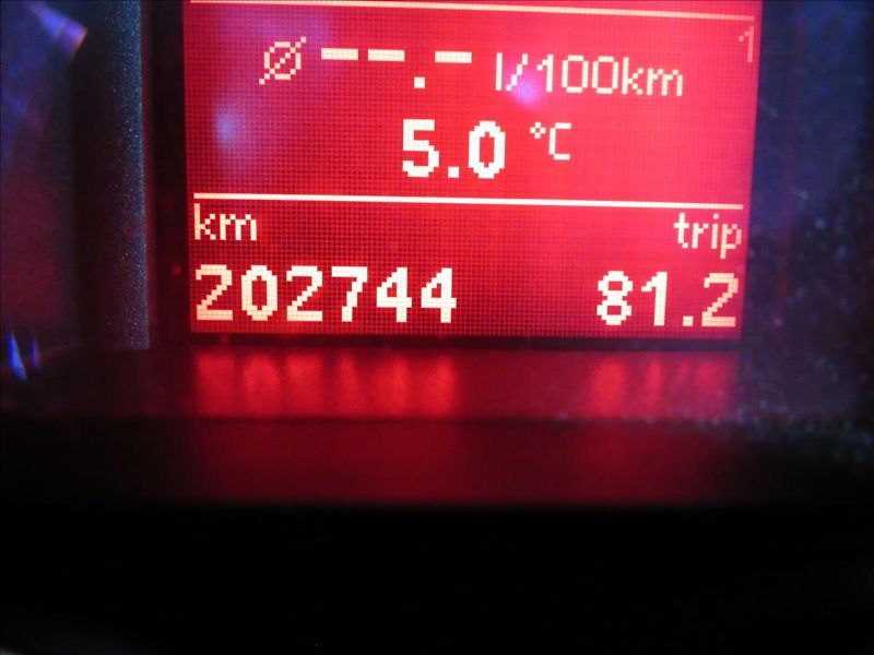 Volkswagen Golf 2,0 i GT 147KW Remus - fotka 12 z 28