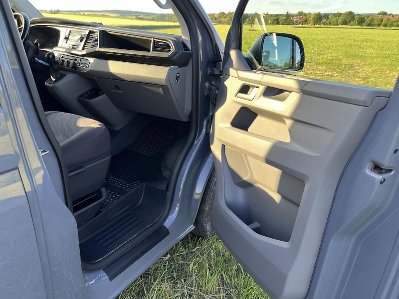 Volkswagen Transporter (2021) Aut.4x4, příd.top., 2xpos.LONG - fotka 26 z 31