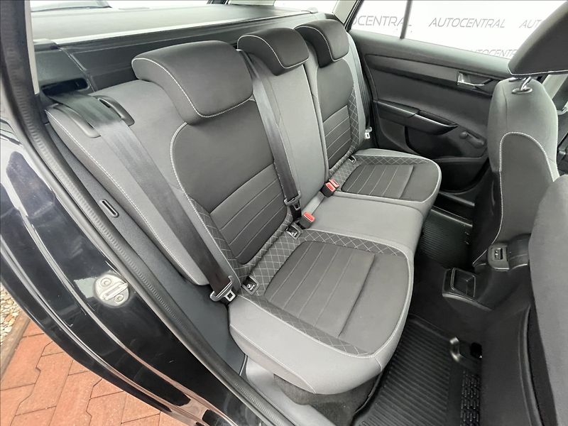 Škoda Fabia 1,0 TSi,Po servisu,1.maj.,ČR - fotka 21 z 22