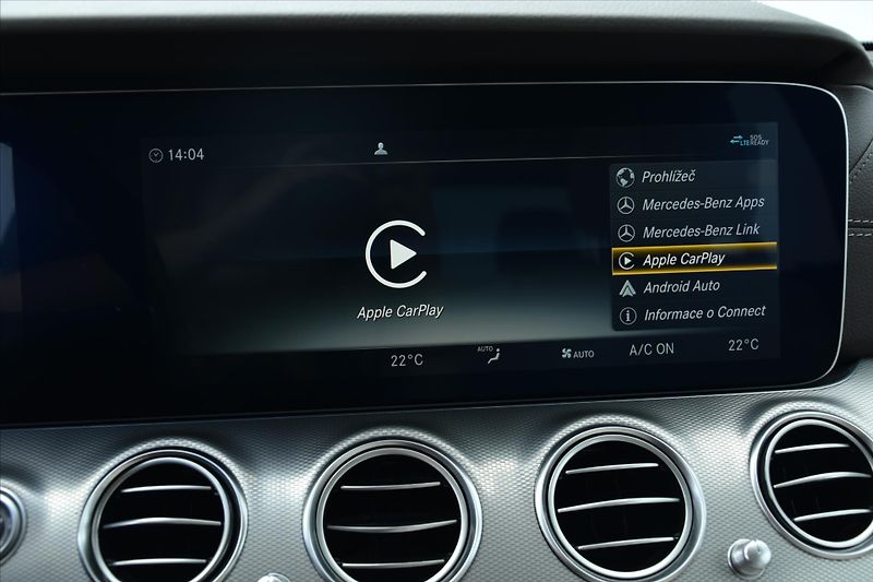 Mercedes-Benz Třídy E 220D 4MATIC AMG NAVI ČR - fotka 29 z 34
