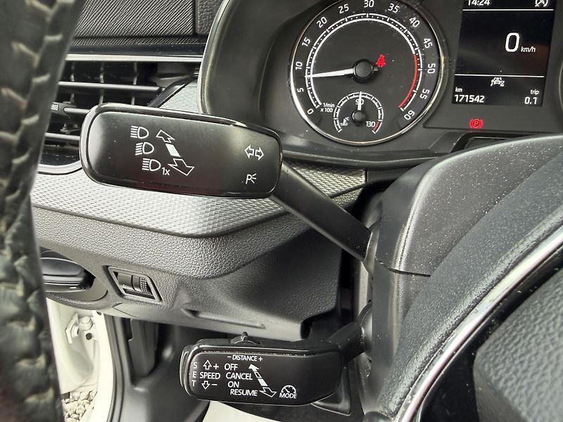 Škoda Scala 1.6TDi 115PS 6R STYLE LED STK! - fotka 146 z 153