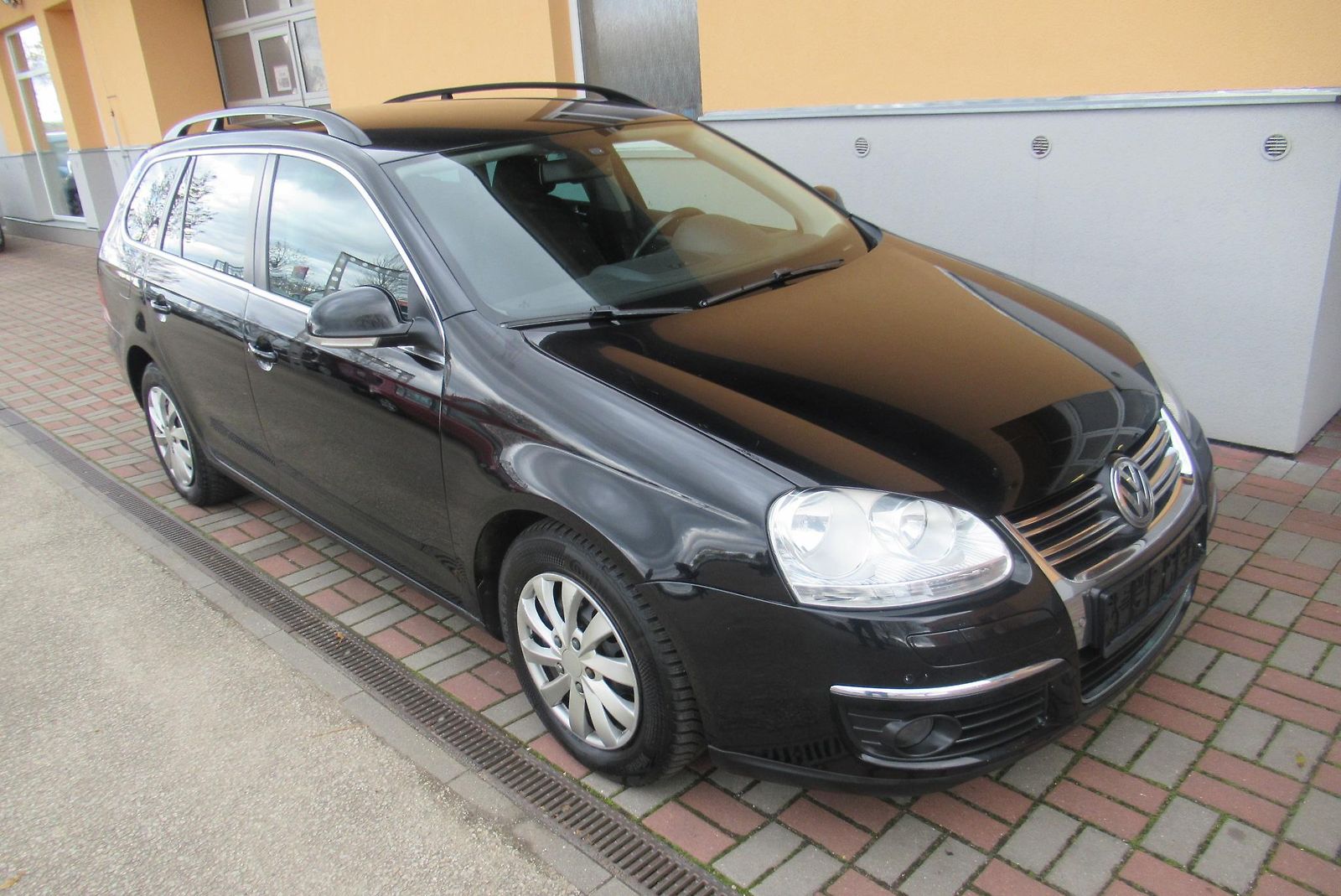 Volkswagen Golf 1.9 TDI AUT. KLIMA