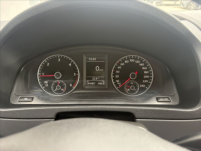Volkswagen Multivan 2,0 103 kw servis TOP stav - fotka 13 z 28