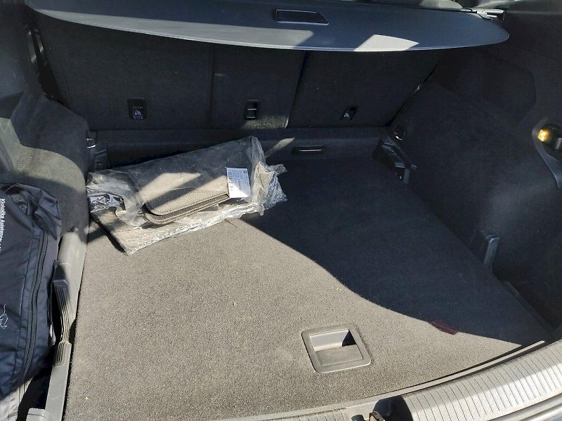 Volkswagen Tiguan Allspace (2021) 1,5 Tsi 110 Kw DSG R-Line - fotka 37 z 38