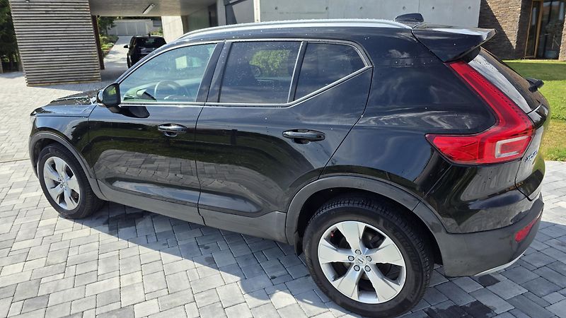 Volvo XC40 (2019) 140kW, AUT, 1. majitel, ČR - fotka 5 z 27
