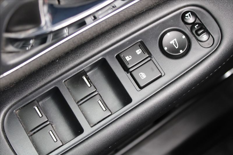 Honda HR-V 1,5 V-TEC  ELEGANCE - fotka 18 z 32