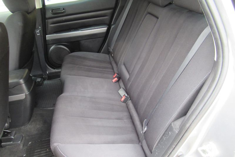 Mazda CX-7 2.2 CD 4WD AUT. KLIMA TAŽNÉ - fotka 15 z 21