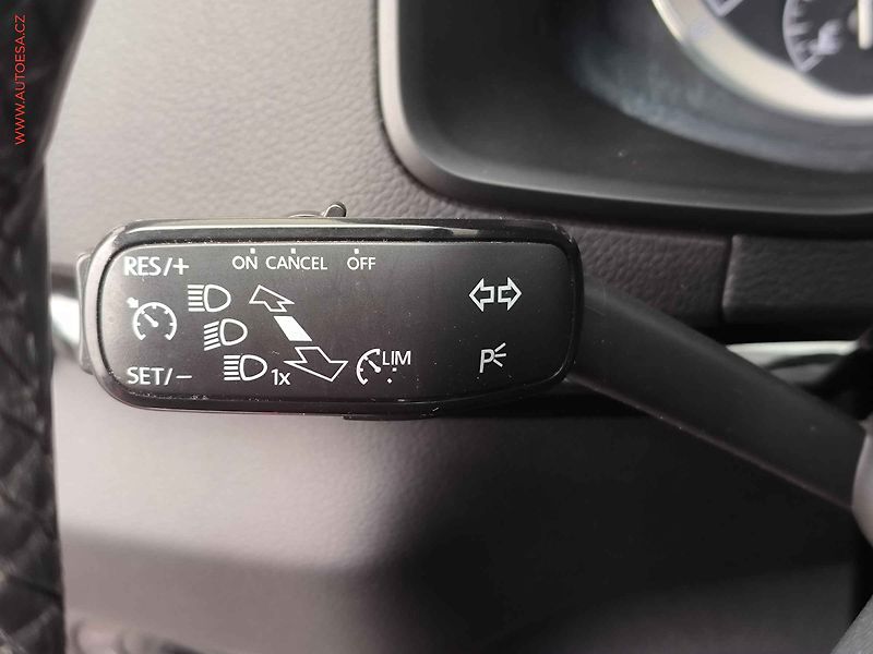 Škoda Karoq (2017) 1.5 TSi, Style, DSG, LED - fotka 20 z 24