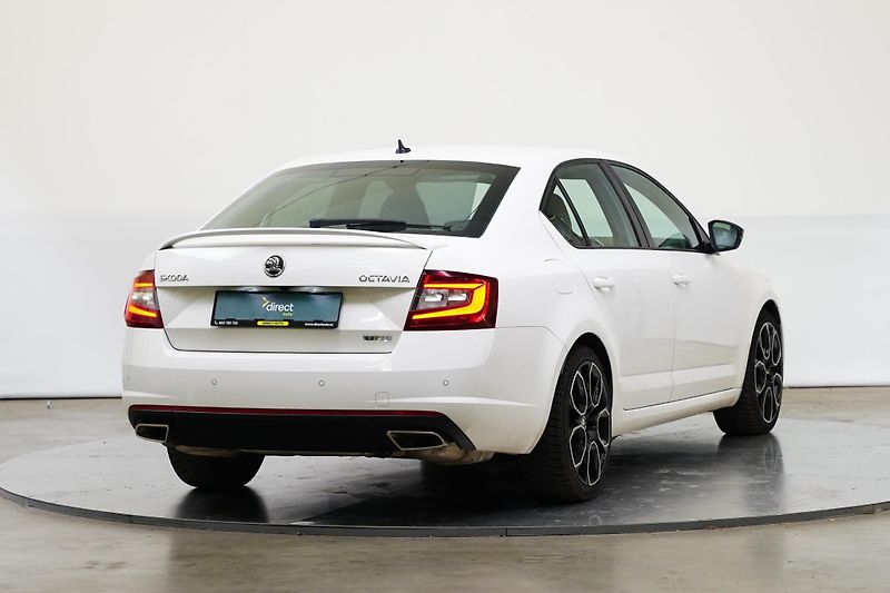 Škoda Octavia - fotka 2 z 25