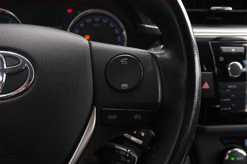 Toyota Corolla (2015) 1.6 Valvematic, Tempomat - fotka 16 z 18