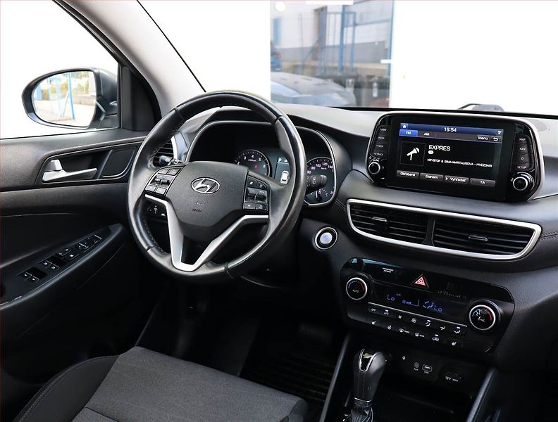 Hyundai Tucson (2019) 1.6 T-GDI, 4X4, Automat, Navi - fotka 7 z 19