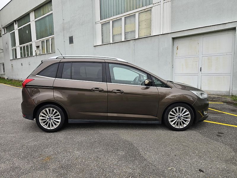 Ford Grand C-MAX (2016) 1.5 ECOBOOST-TITANIUM - fotka 6 z 20