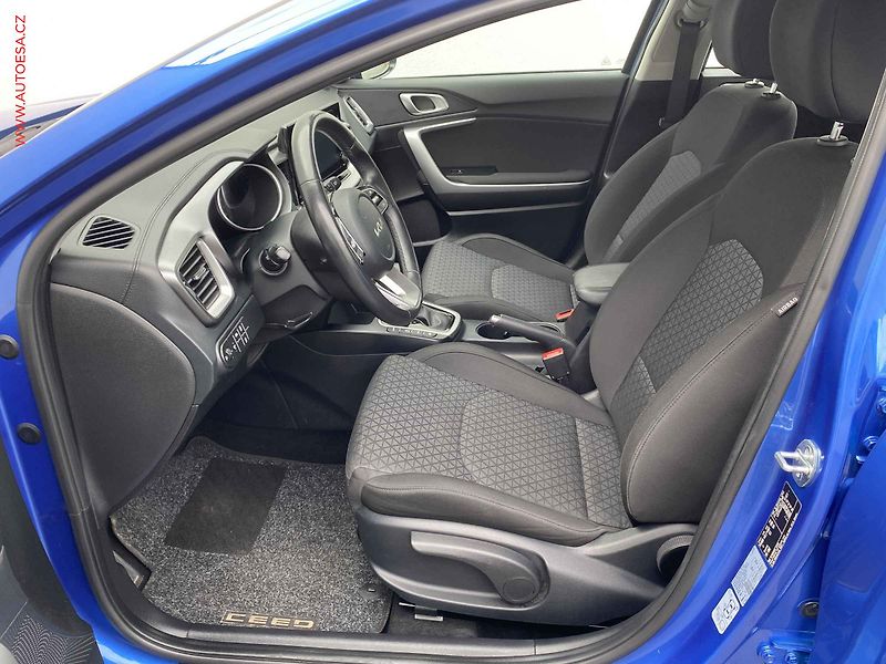 Kia Ceed (2023) 1.5 T-GDi, ČR, Spin, AT - fotka 9 z 18