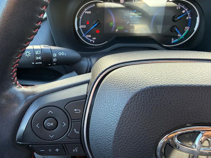 Toyota RAV4 2.5 PHEV e-CVT Selection VIP A - fotka 17 z 30