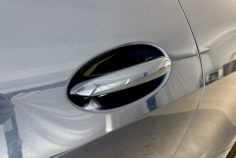 BMW Řada 4 M440i xDrive Convertible - fotka 23 z 24