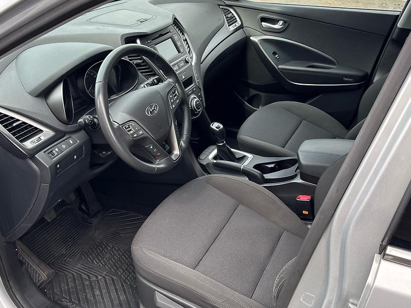 Hyundai Santa Fe SUV - fotka 6 z 23