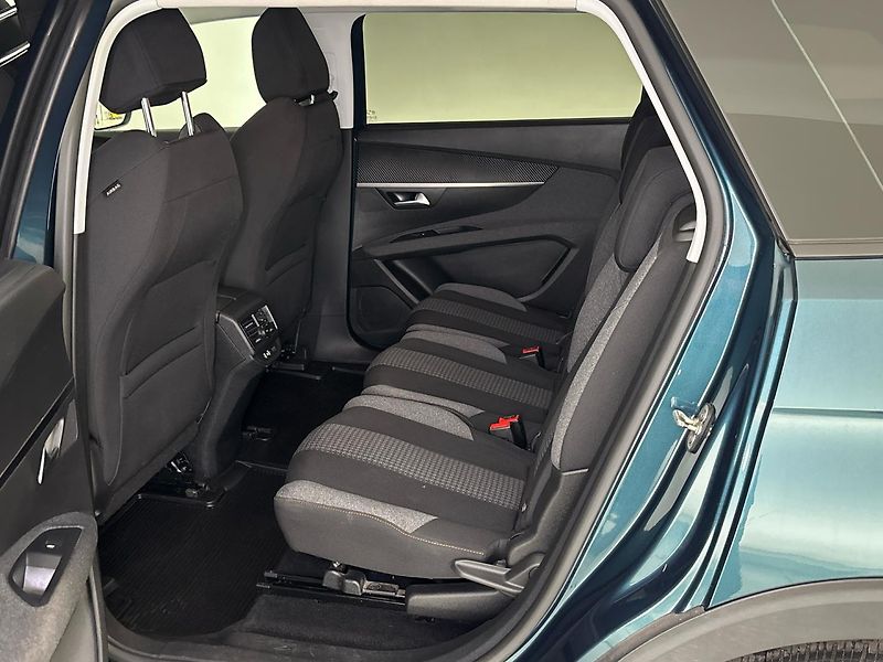 Peugeot 5008 Active, 7 míst - fotka 8 z 56