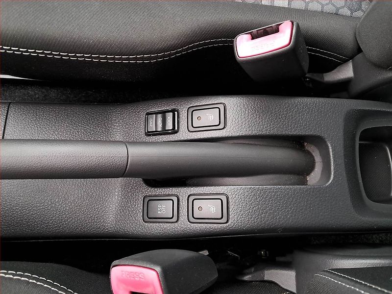 Suzuki SX4 (2013) 1.6 VVT, 4X4, ČR,1.maj - fotka 18 z 18