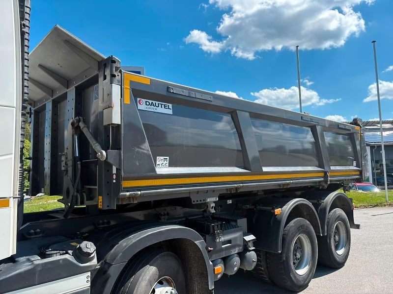 Volvo FH 500 8x4 sklápěč DAUTEL - fotka 3 z 6