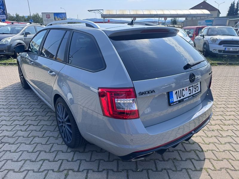 Škoda Octavia (2013) RS 2,0 TDI 135 KW DSG - fotka 4 z 47