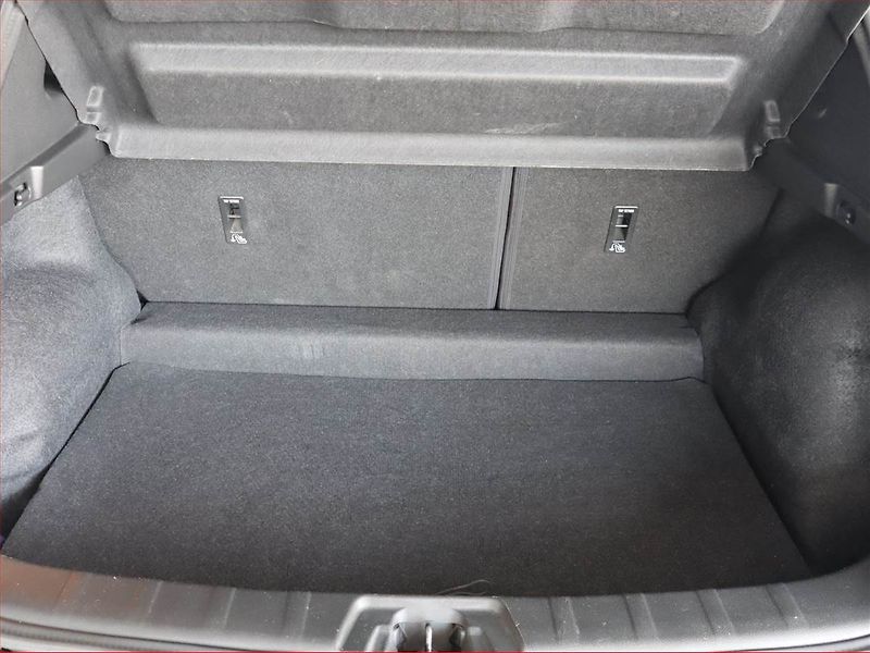 Nissan Qashqai (2021) 1.3 DIG-T, Serv.kniha - fotka 13 z 18