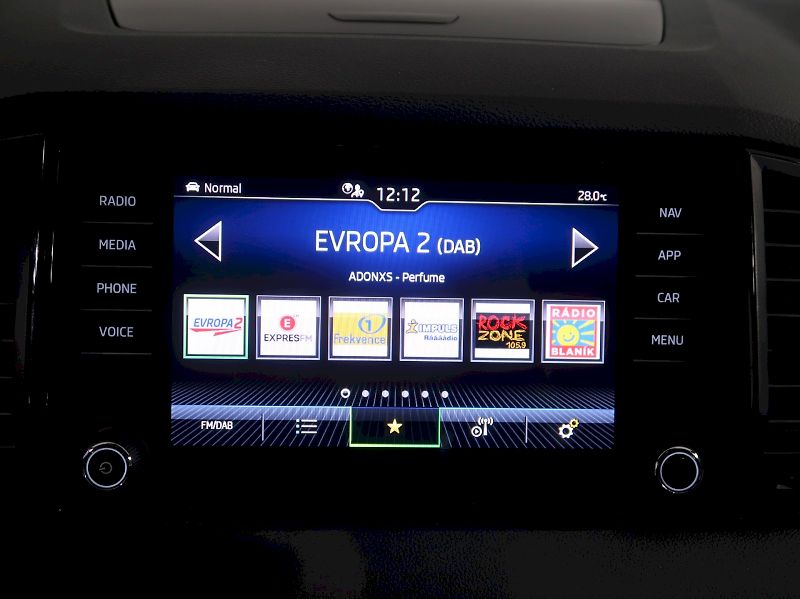 Škoda Karoq (2022) SPORTLINE 2.0TDI 110KW 4x4 DSG - fotka 24 z 41