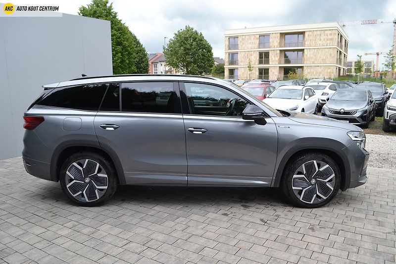 Škoda Kodiaq 2.0TDI-142KW SPORTLINE 4x4 A/T - fotka 6 z 85