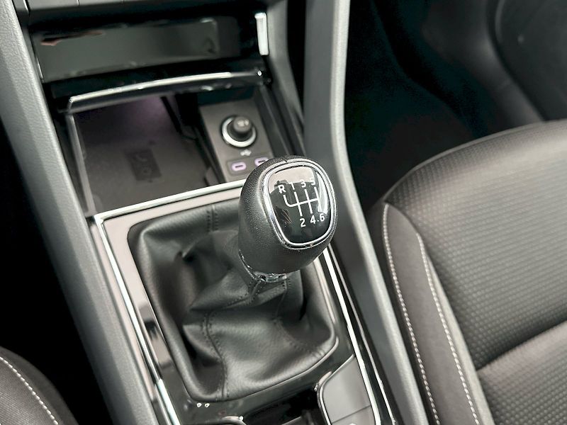 Škoda Karoq (2022) 2.0TDI 110kW Ambition - fotka 24 z 29