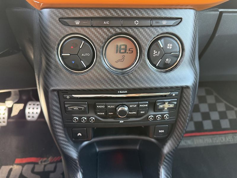 Citroën DS3 1.6 VTi 152kW Sport - fotka 17 z 18