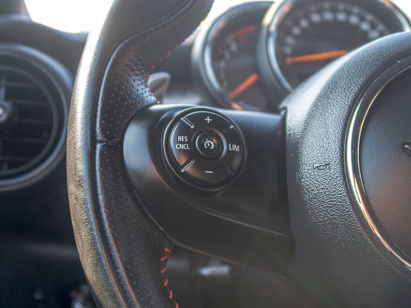 Mini Cooper S (2018) 12/18 2.0T 141KW mat - fotka 23 z 56