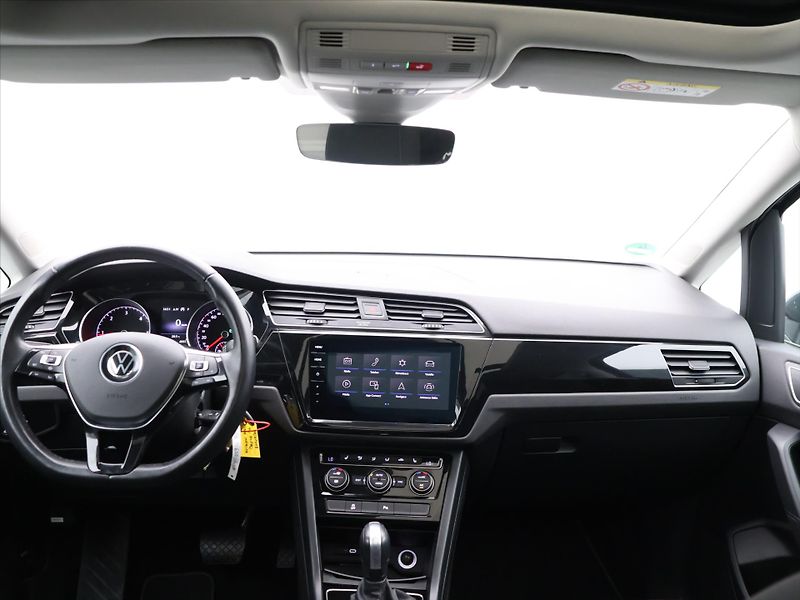 Volkswagen Touran 2,0 TDI DSG Highline 7Míst DPH - fotka 30 z 41