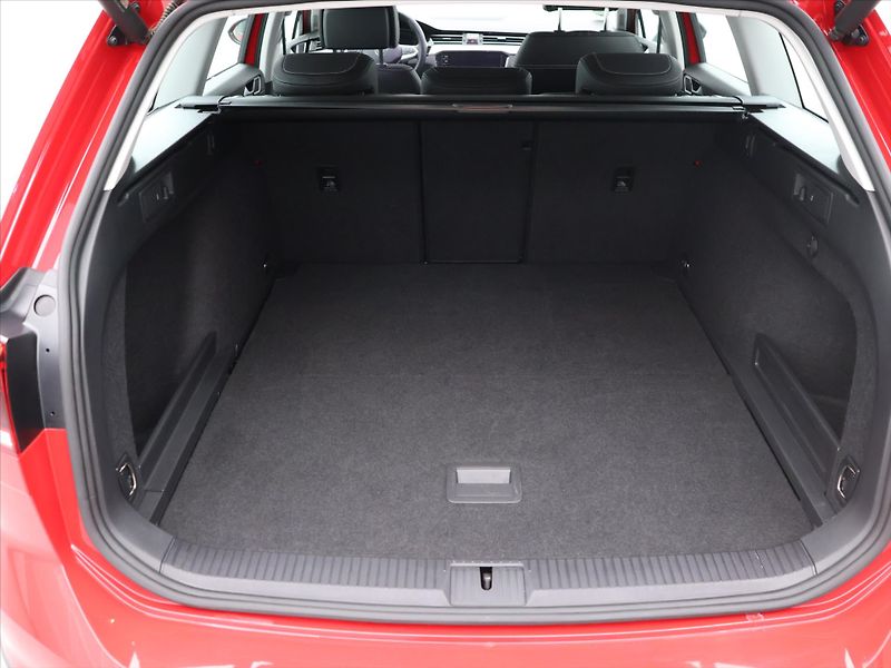 Volkswagen Passat 2,0 TDI 147kW DSG Alltrack CZ - fotka 10 z 34