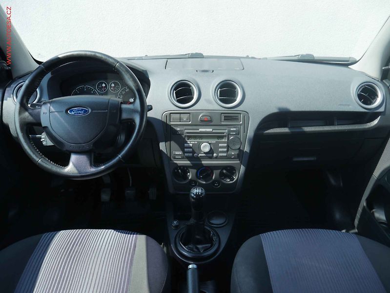 Ford Fusion (2007) 1.4TDCi, AC - fotka 8 z 13
