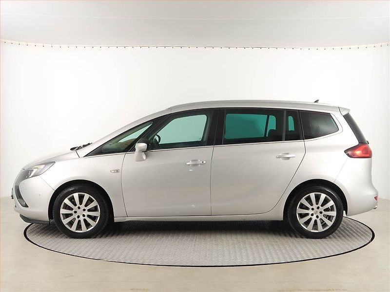 Opel Zafira (2014) 2.0 CDTI, Automat, 7 míst - fotka 3 z 21