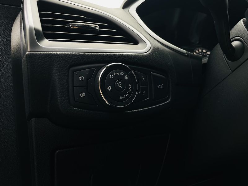 Ford S-MAX 2.0TDCi MANUÁL SERVISKA TAŽNÉ - fotka 36 z 49