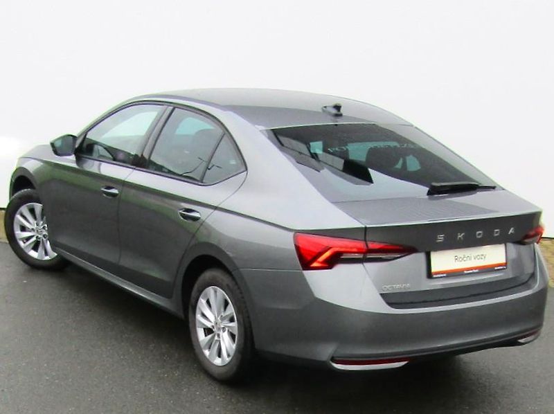 Škoda Octavia IV FL Selection 1.5 TSI /110kW - fotka 14 z 30