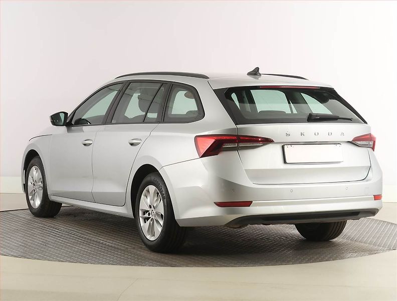 Škoda Octavia (2023) Ambition 2.0 TDI - fotka 4 z 25