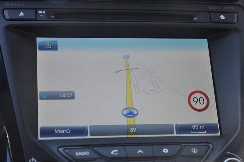 Hyundai i40 2.0GDi 131kW Automat - fotka 17 z 19
