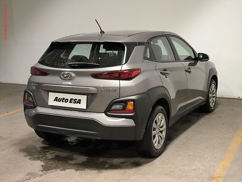 Hyundai Kona (2018) 1.0 T-GDi, LED, AC - fotka 6 z 17
