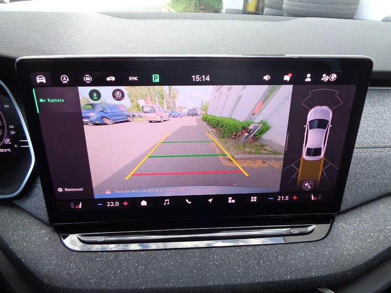 Škoda Octavia 1.5 TSI DSG Top Selection mHEV - fotka 19 z 30