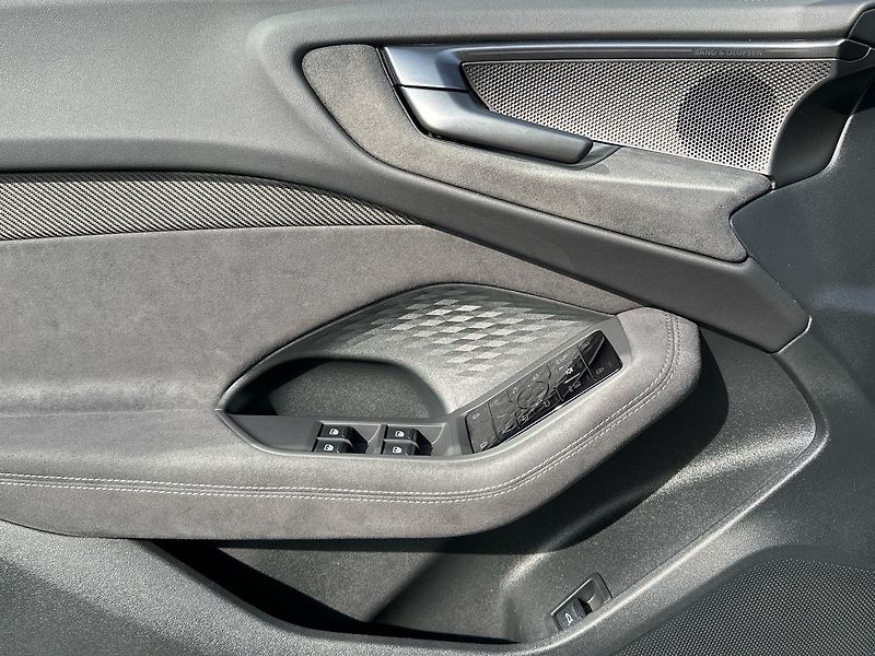 Audi A5 Avant 2,0 TDI quattro S-line 1 - fotka 14 z 22