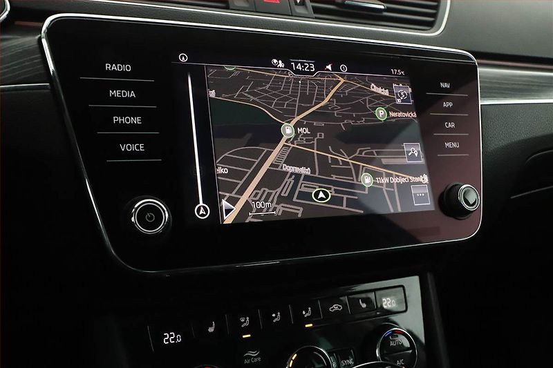 Škoda Superb (2022) Style 2.0 TDI, Automat, Kůže - fotka 14 z 21