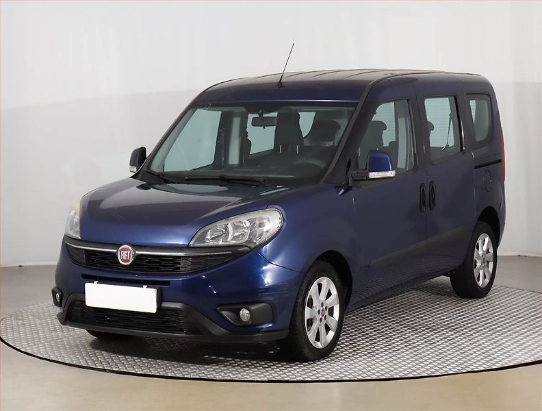 Fiat Dobló (2016) 1.6 MultiJet, 5Míst, SR - fotka 2 z 19