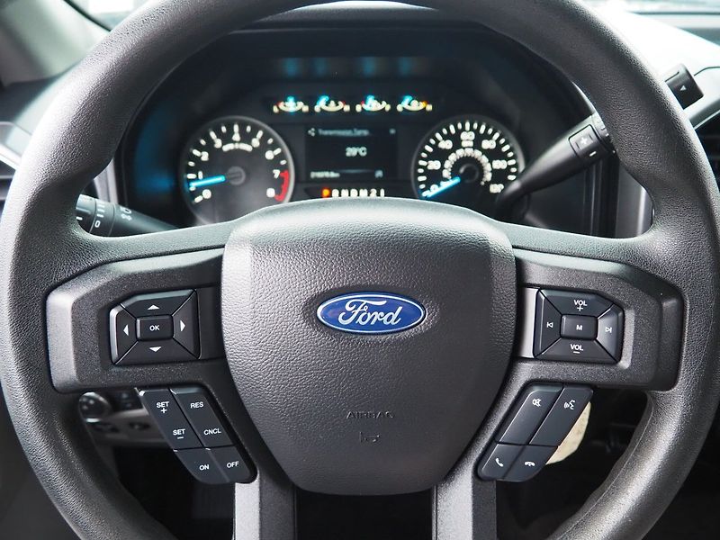 Ford F-150 (2018) 3.3L 4x4 SuperCrew - fotka 17 z 41