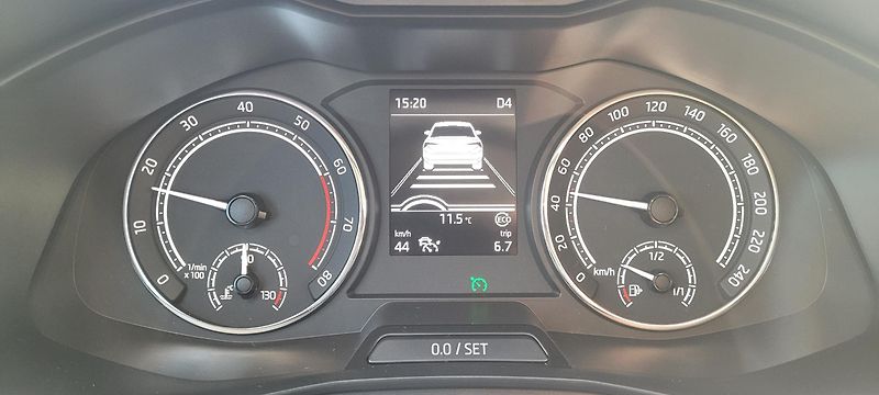 Škoda Scala (2019) 1,5TSi 110kW benzín DSG Style  - fotka 31 z 54