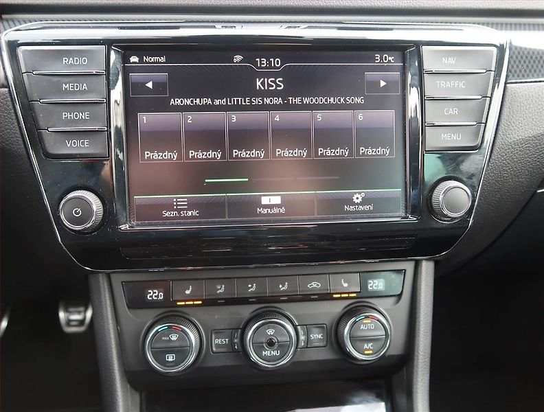Škoda Superb (2016) 2.0 TDI, 4X4, Kůže, Navi - fotka 12 z 23