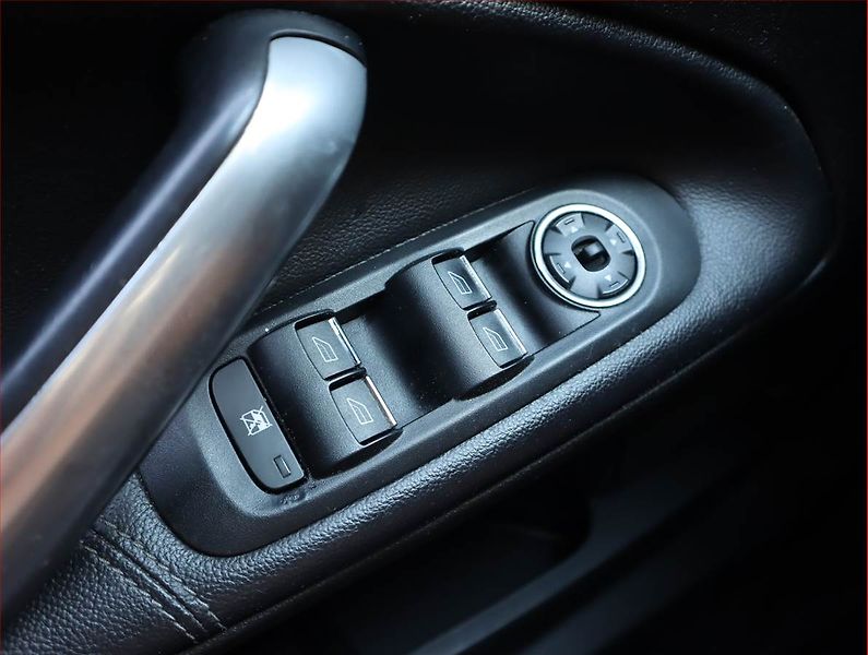 Ford Mondeo (2008) Titanium 2.3 i, Automat - fotka 18 z 18
